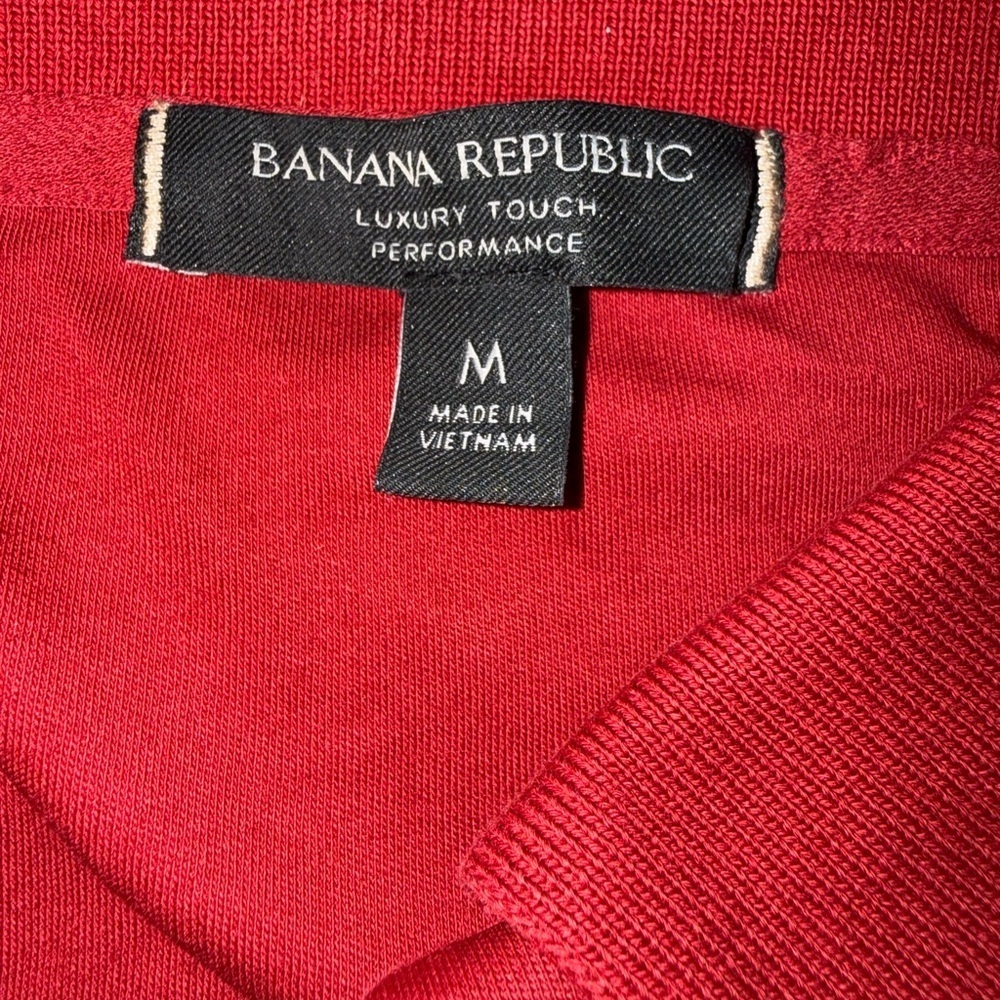 Banana Republic luxury touch Red Polo Shirt - Picture 2 of 6